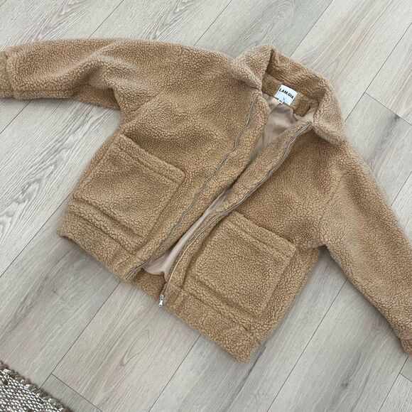 I.AM.GIA Jackets & Blazers - I.AM.GIA tan yellow Sherpa jacket size extra small women’s faux fur coat